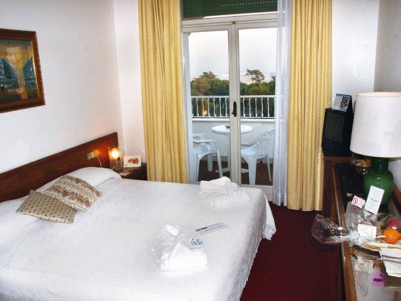 พาร์ค โฮเต็ล ราเวนนา Hotel มารินา ดิ ราเวนนา ภายนอก รูปภาพ