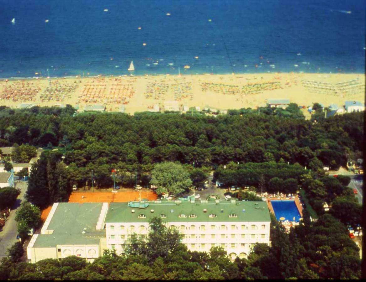 พาร์ค โฮเต็ล ราเวนนา Hotel มารินา ดิ ราเวนนา ภายนอก รูปภาพ